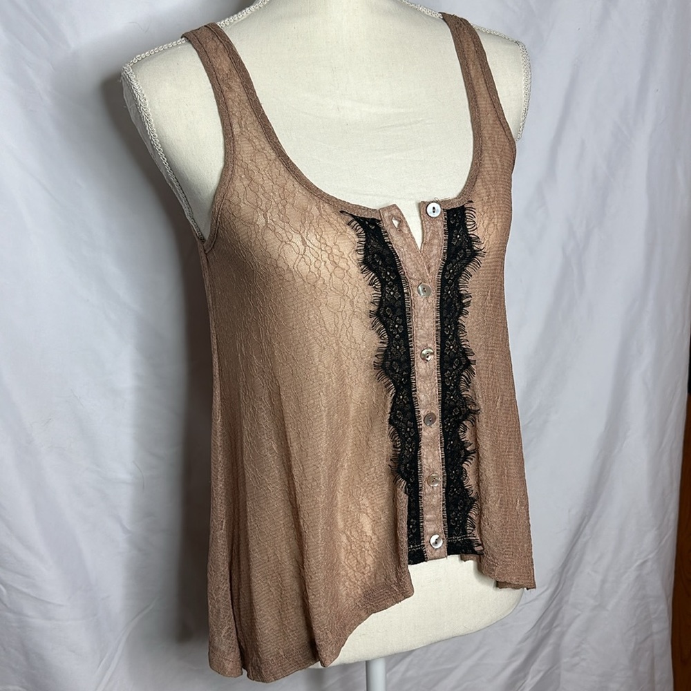 Daytrip Nude Pink/Black Lace Layering Tank - Picture 2 of 6